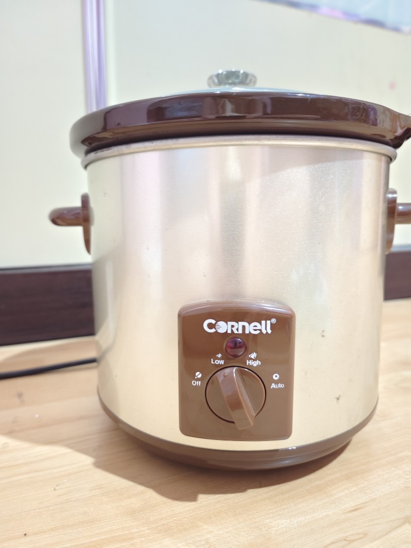 Slow Cooker 3.5L brand Cornell, TV & Home Appliances, Kitchen Appliances,  Cookers on Carousell