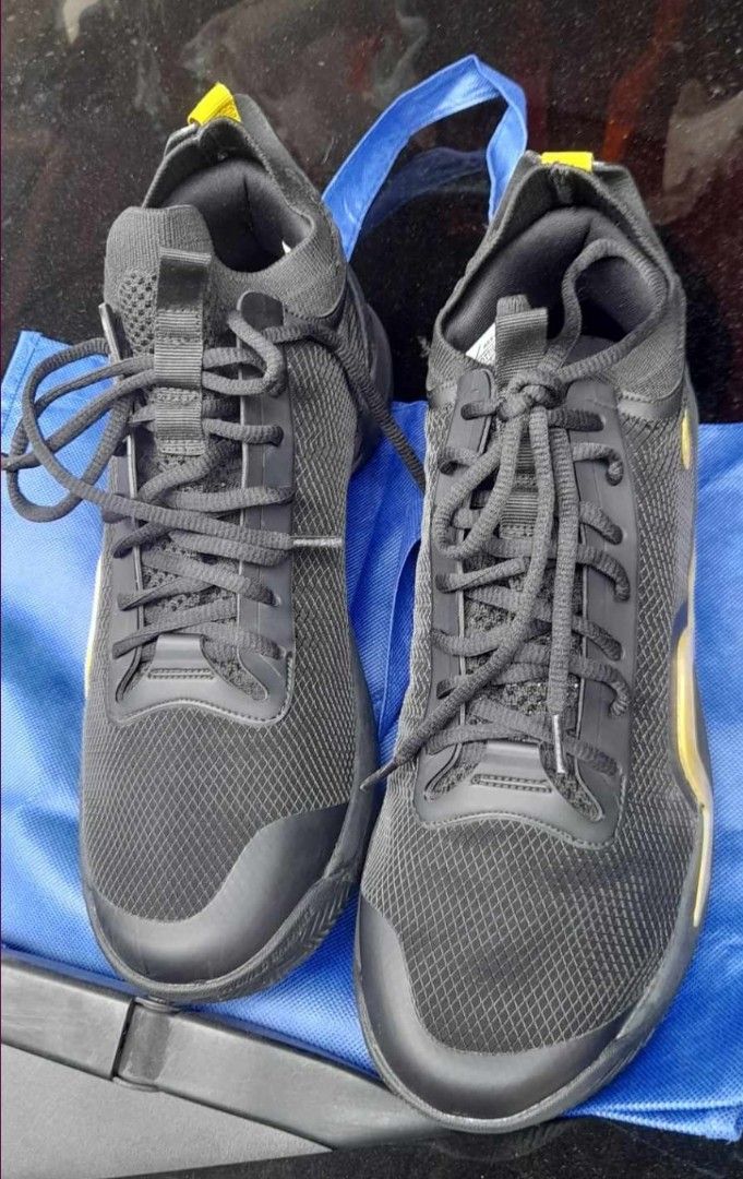 scottie thompson basketball shoes