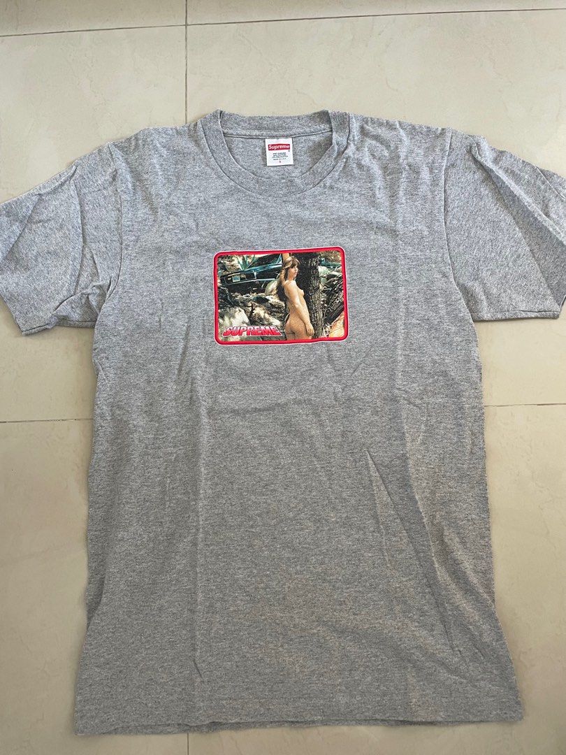 Supreme larry clark girl 2025 tee