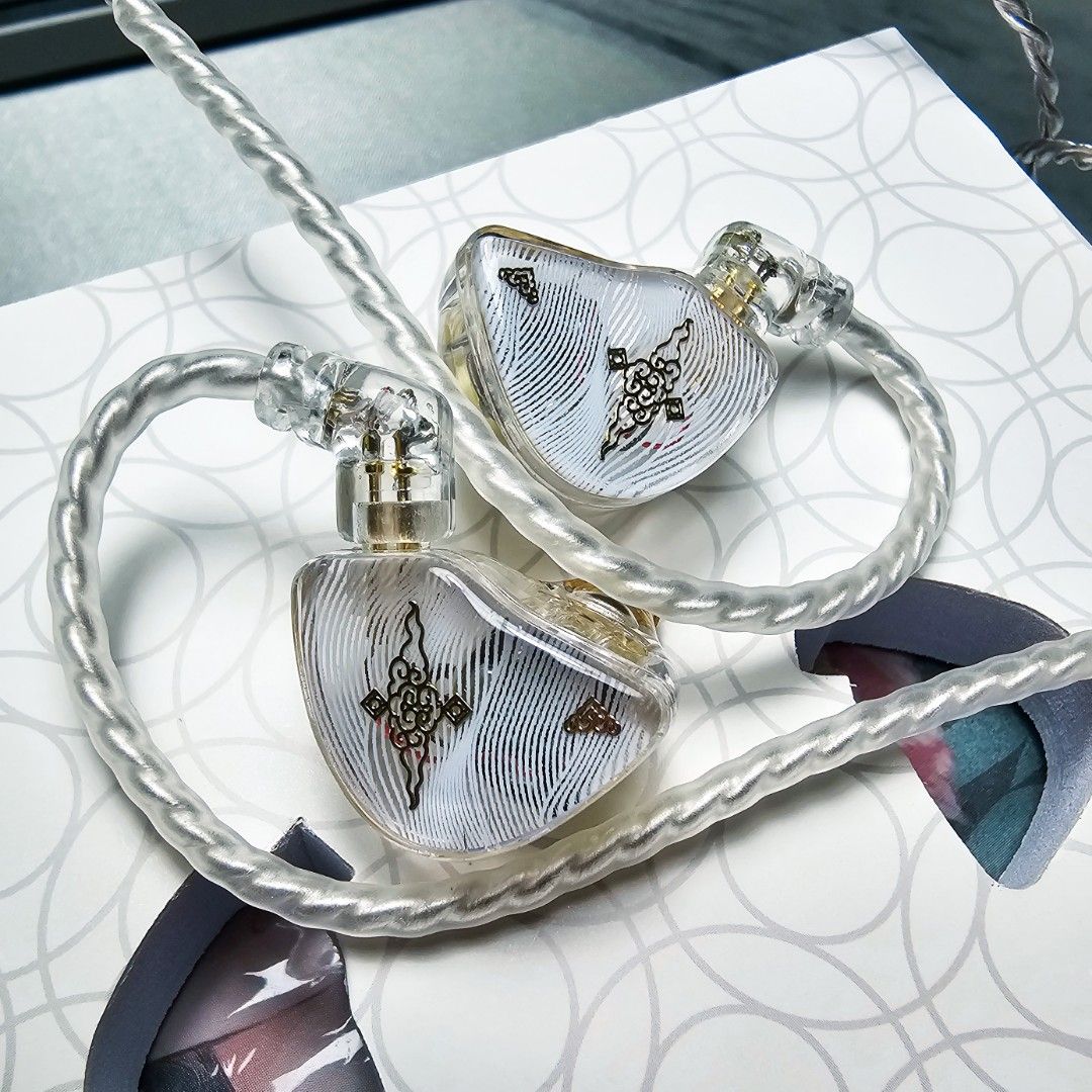 Tangzu Wan Er (With Mic), Audio, Headphones & Headsets on Carousell