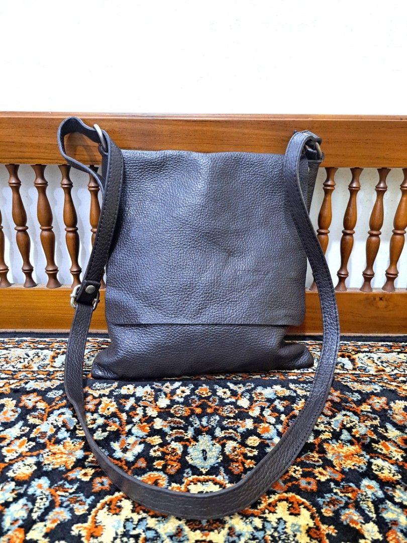 Tas sling bag vera pelle