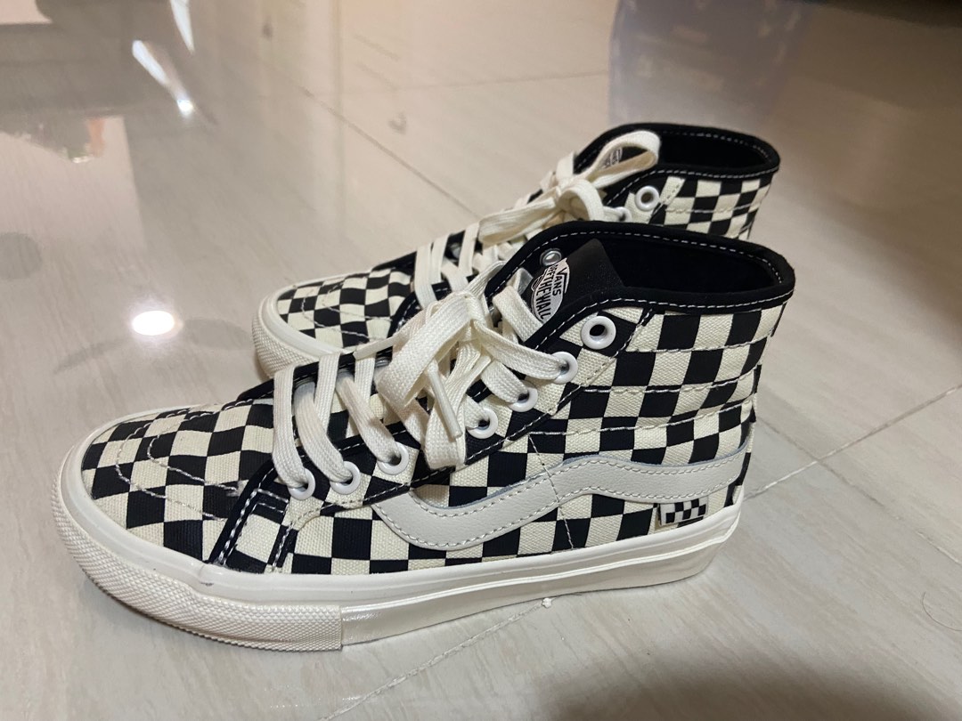 Vans Old Skool Women s Fashion Footwear Sneakers on Carousell