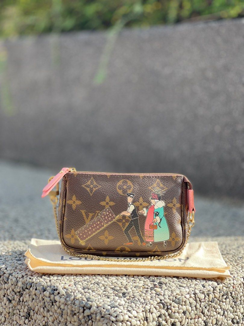 Louis vuitton monogram best sale canvas mini pochette