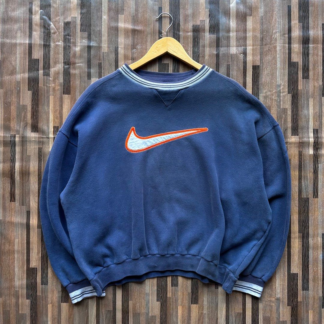 VINTAGE 90 S NIKE CREWNECK Men s Fashion Activewear on Carousell
