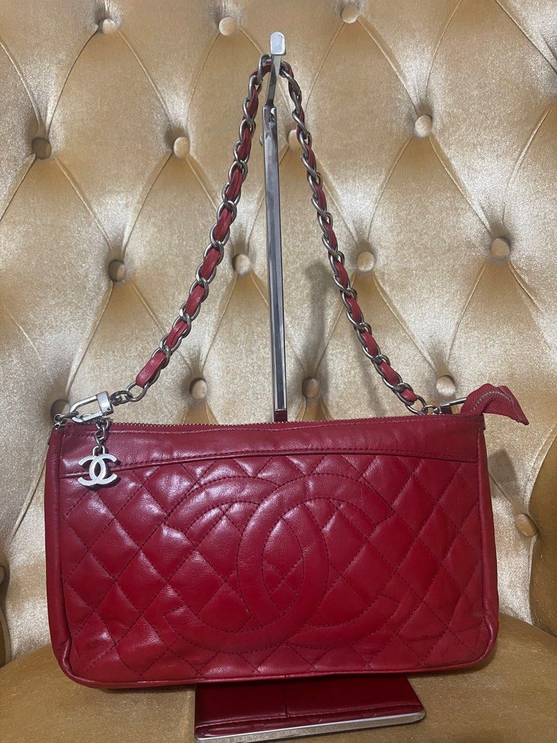 Chanel pochette sales