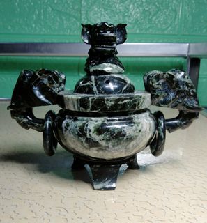 Vintage Chinese green stone incense burner