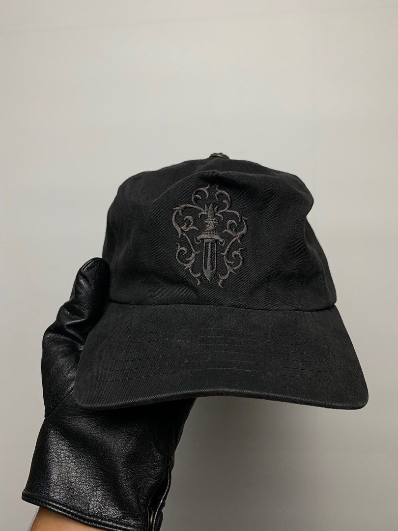 VINTAGE CHROME HEARTS DAGGER SNAPBACK (Category: Caps & Hats) located in Naga. Submitted by archivedseller (Listing ID 1280551046, Image 1). Description: •GOOD CONDITION •SIGN OF USAGE/ MINIMAL FADE •AUTHENTIC •MISSING TAGS •ONE SIZE FIT ALL .