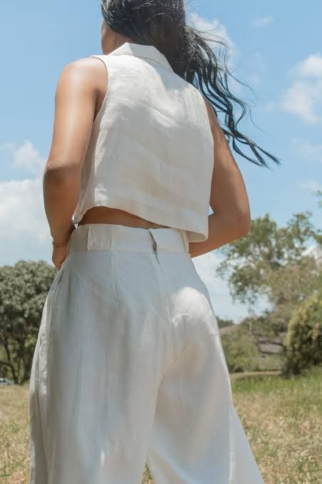 Wear Laya Fida Top Women S Fashion Tops Sleeveless On Carousell