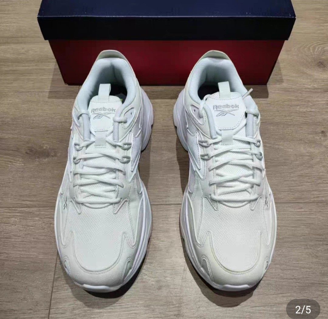 Reebok store bridge sneakers
