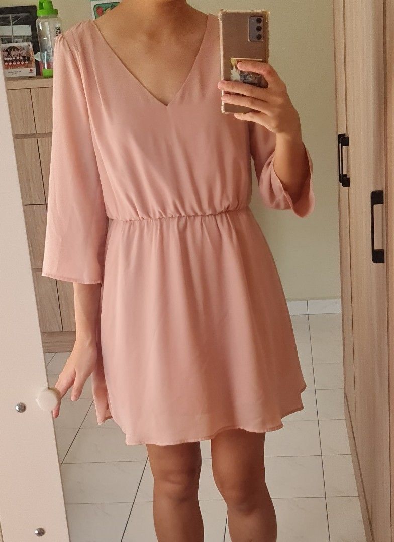 Pastel pink dress forever 21 hotsell
