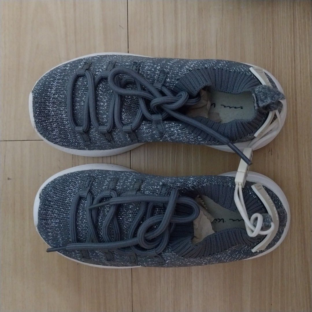 Adidas yeezy store 1050 zara
