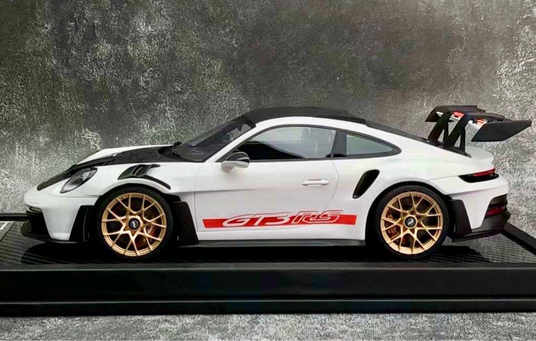 Minichamps 1:18 - 1 - Coche a escala - Porsche 911 GT3 R - Falken