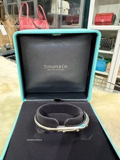 23% OFF RETAIL! Tiffany Lock Bangle in White Gold with Diamond Accents