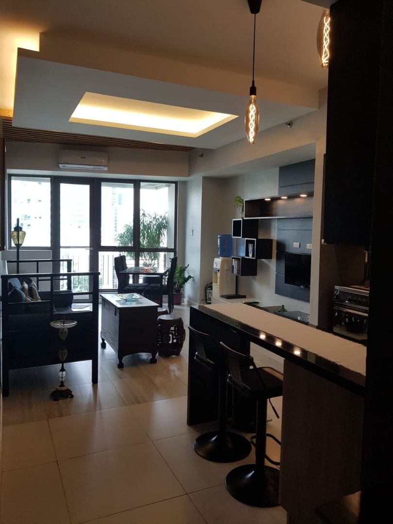 2BR with Balcony FOR LEASE at KL Tower Legazpi Village Makati For