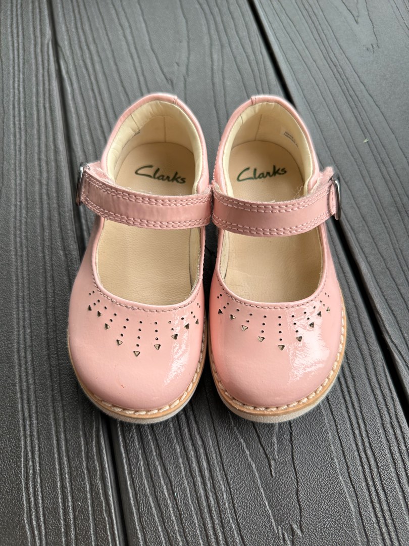 Clarks infant girl shoes store
