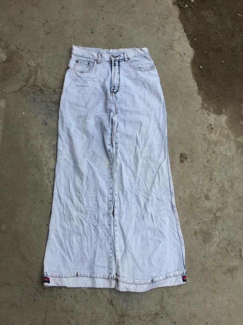 BAGGY PANTS, Men's Fashion, Bottoms, Jeans on Carousell