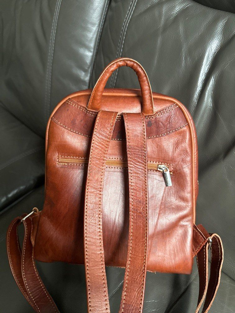 Beautiful outlet leather backpack