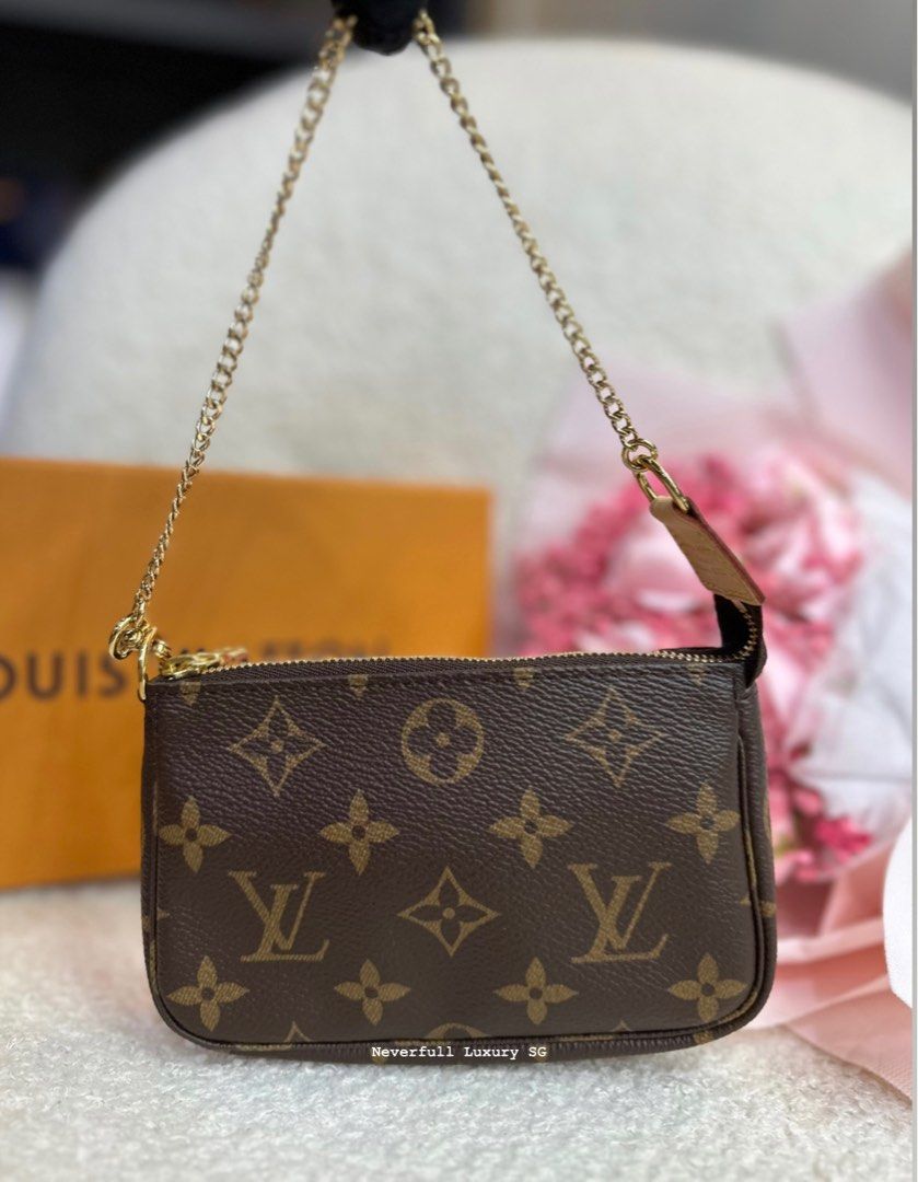 Mini pochette accessoires monogram sales