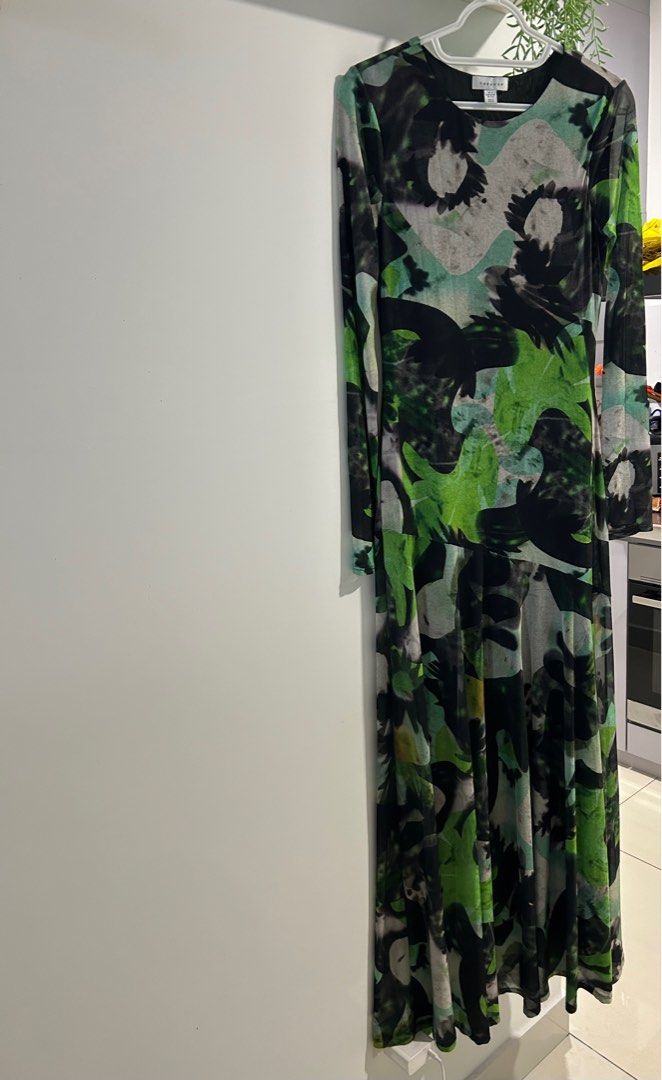 Brand new Topshop Green Black Detail Dress, Women's Fashion, Dresses &  Sets, Evening Dresses & Gowns on Carousell