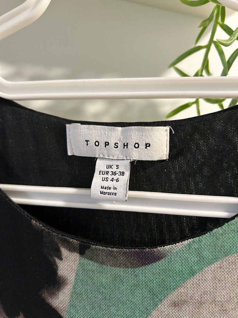 Brand new Topshop Green Black Detail Dress, Women's Fashion, Dresses &  Sets, Evening Dresses & Gowns on Carousell