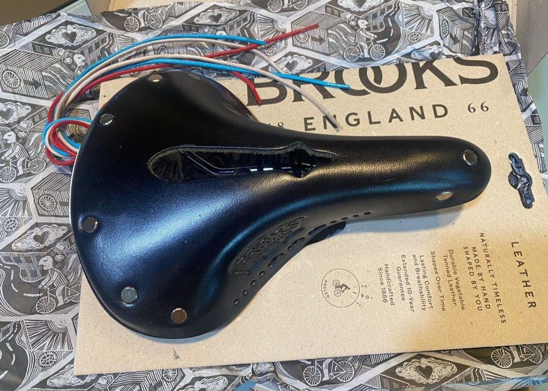 BROOKS Bicycle seat, Sports Equipment, Bicycles & Parts, Parts
