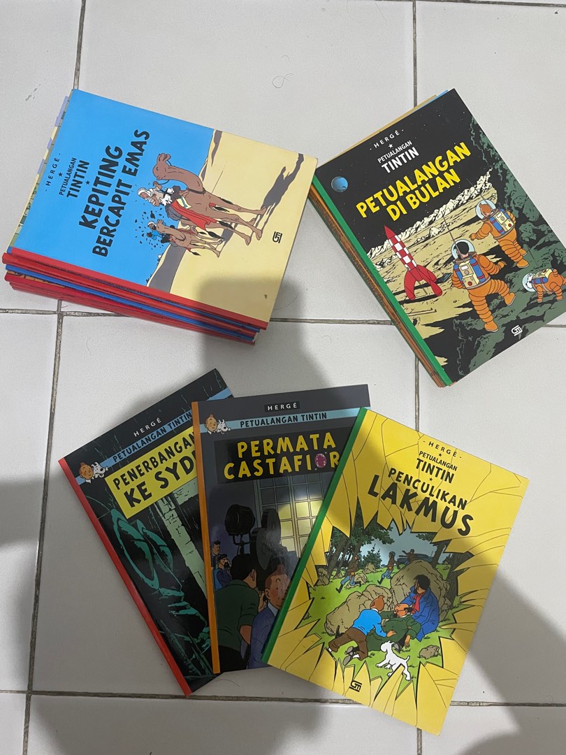 Buku Cerita Bergambar Petualangan Tintin, Buku & Alat Tulis, Buku Anak