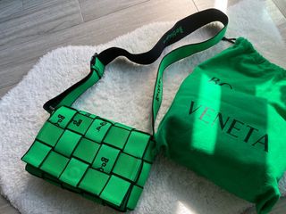 （分類：）位於 。 由 loveystufftosell 提交（商品編號 1280623229，圖片 1）。簡介： 。