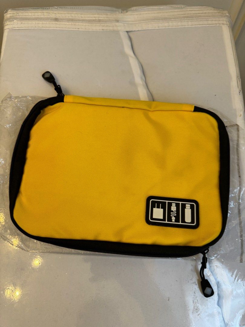 Cable organizer pouch (Category: Other Accessories) located in Taguig. Submitted by jcs86 (Listing ID 1280652967, Image 1). Description: Organizes your cables, chargers, powerbanks and other accessories. .