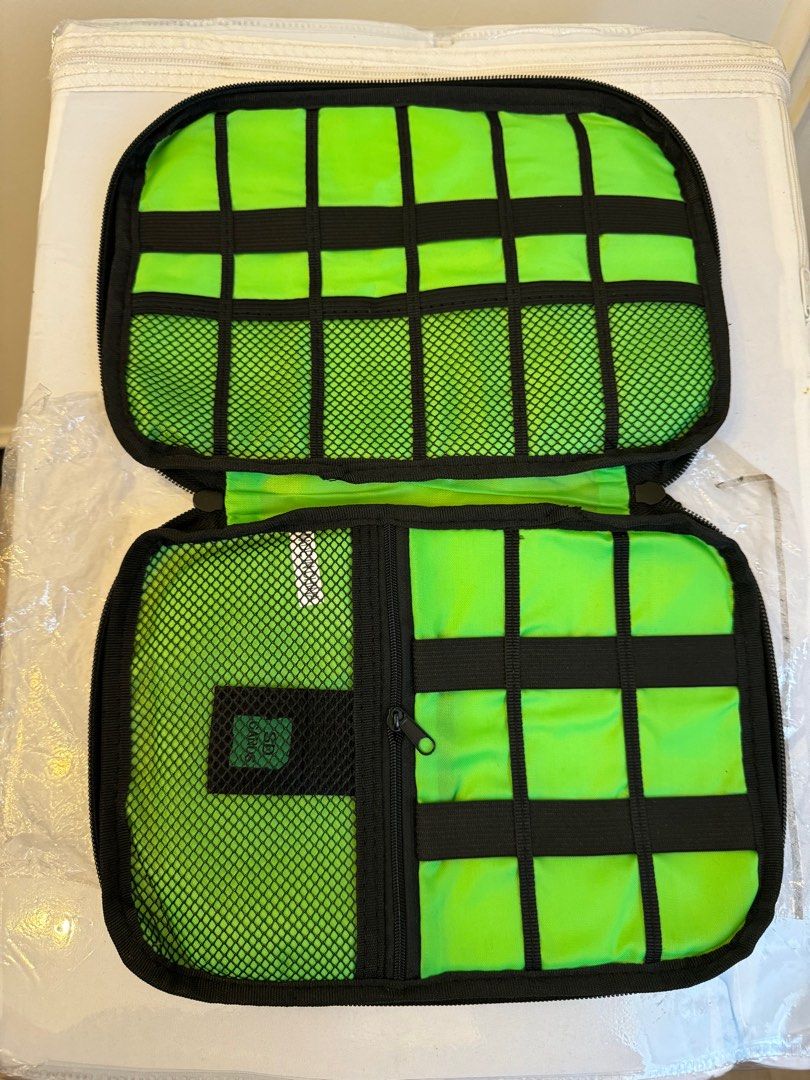 Cable organizer pouch (Category: Other Accessories) located in Taguig. Submitted by jcs86 (Listing ID 1280652967, Image 2). Description: Organizes your cables, chargers, powerbanks and other accessories. .