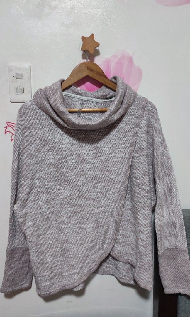 Calvin klein deals performance sweater