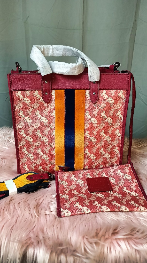 Coach field tote 40 with horse sales and carriage print and varsity stripe