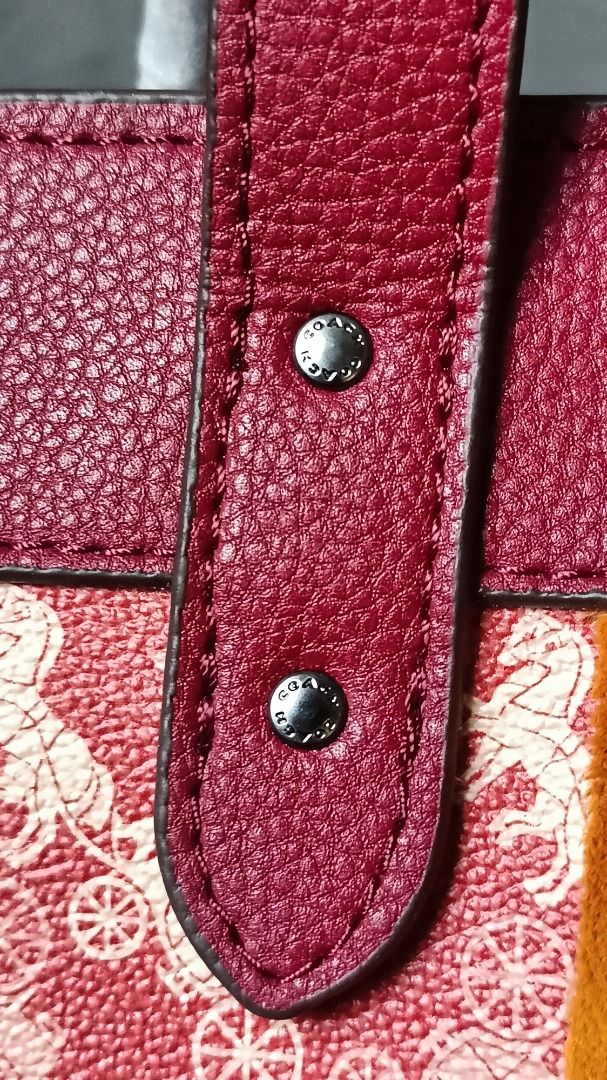 Coach field tote 40 with horse deals and carriage print and varsity stripe