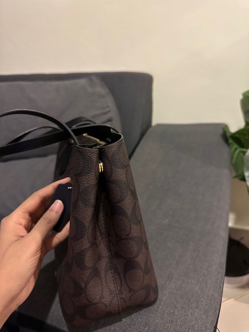 Coach large avenue 2025 carryall