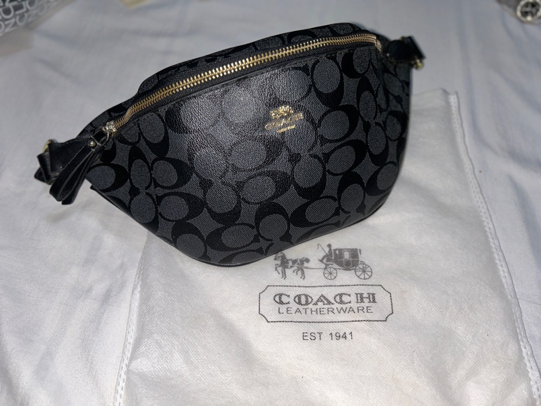 COACH Belt Bag in signature waistbag fanny pack in black, Women's ...
