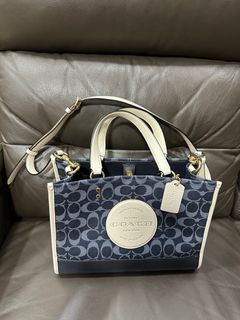 Coach crosby carryall in online signature jacquard