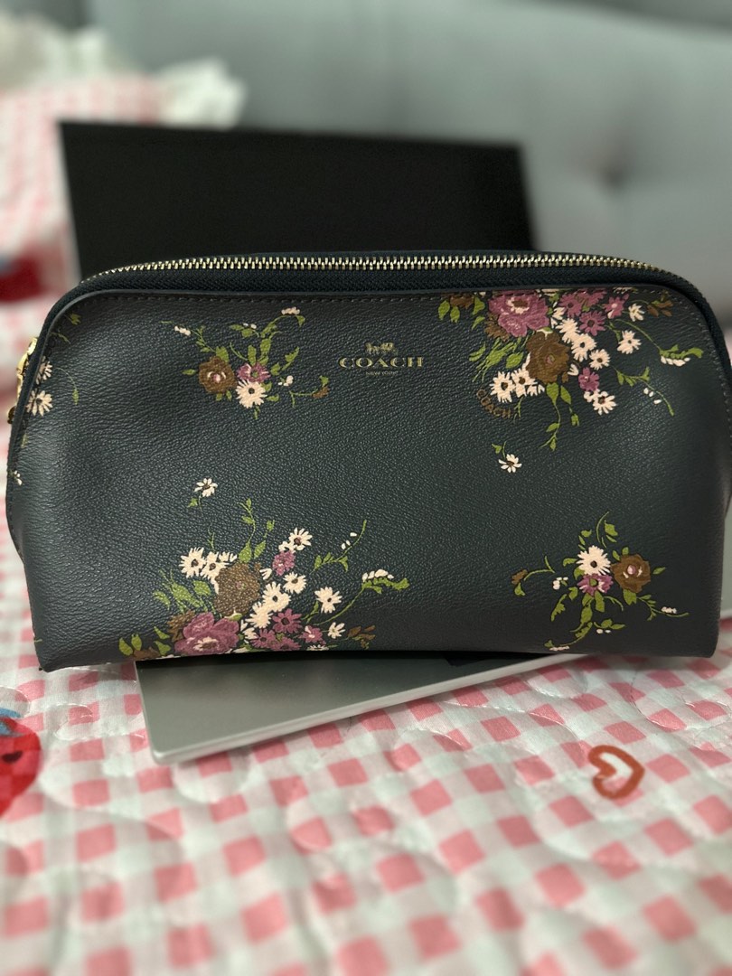 Coach makeup pouch discount