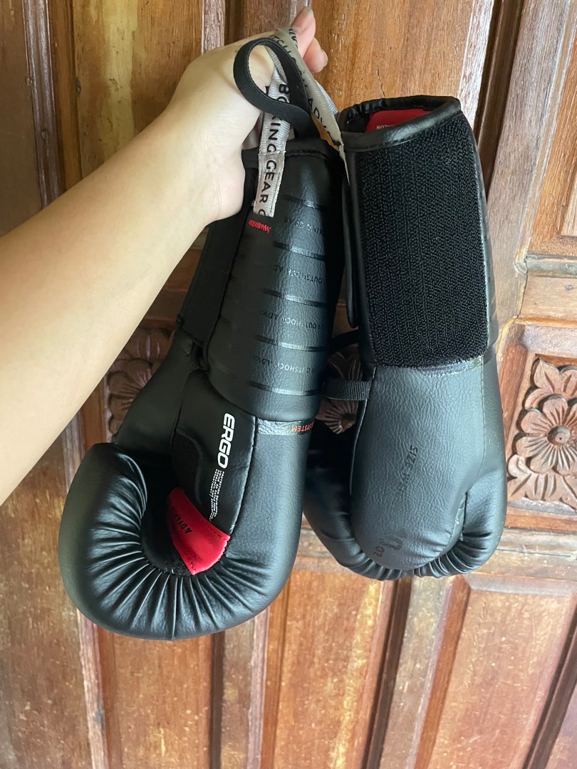 Decathlon Outshock Boxing Gloves 500, Health & Nutrition, Health