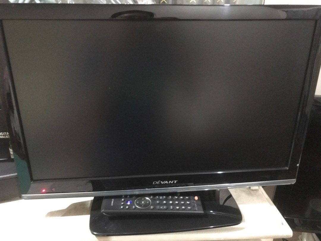Devant 24inches LED TV (Category: TV) located in Quezon City. Submitted by bargain_finds (Listing ID 1280709859, Image 1). Description: 24 inches LED TV, flaw is there is a white color/part on the upper right side of the screen (as seen on the photo) but other than that tv is working properly. -remote is working Rfs: decluttering house *no return/refund once paid. Pls take note of the flaw of the item. .