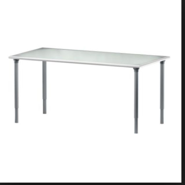 F101 1.6m IKEA Vika Lauri Glass Table