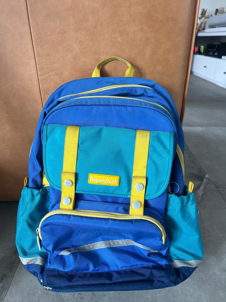 Free MOONROCK Ergonomic School Bag suitable for p1 3 Babies