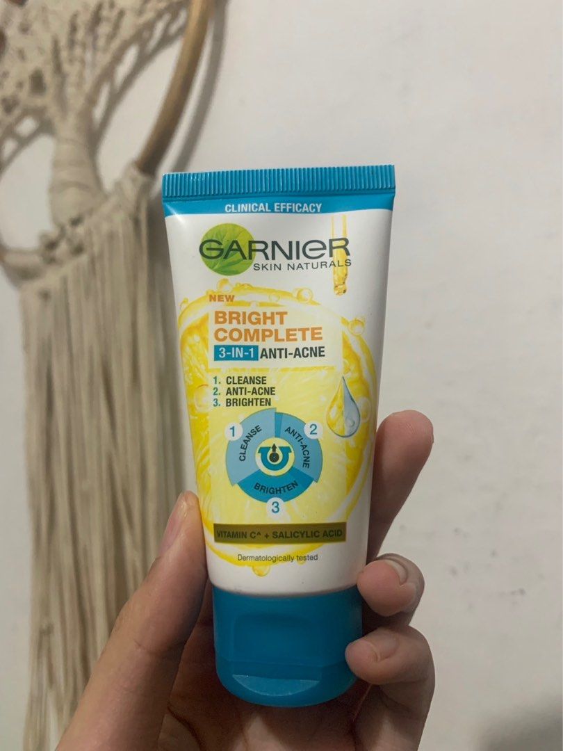 Garnier Bright Complete 3in1 Anti Acne Face Wash (50ml), Kesehatan
