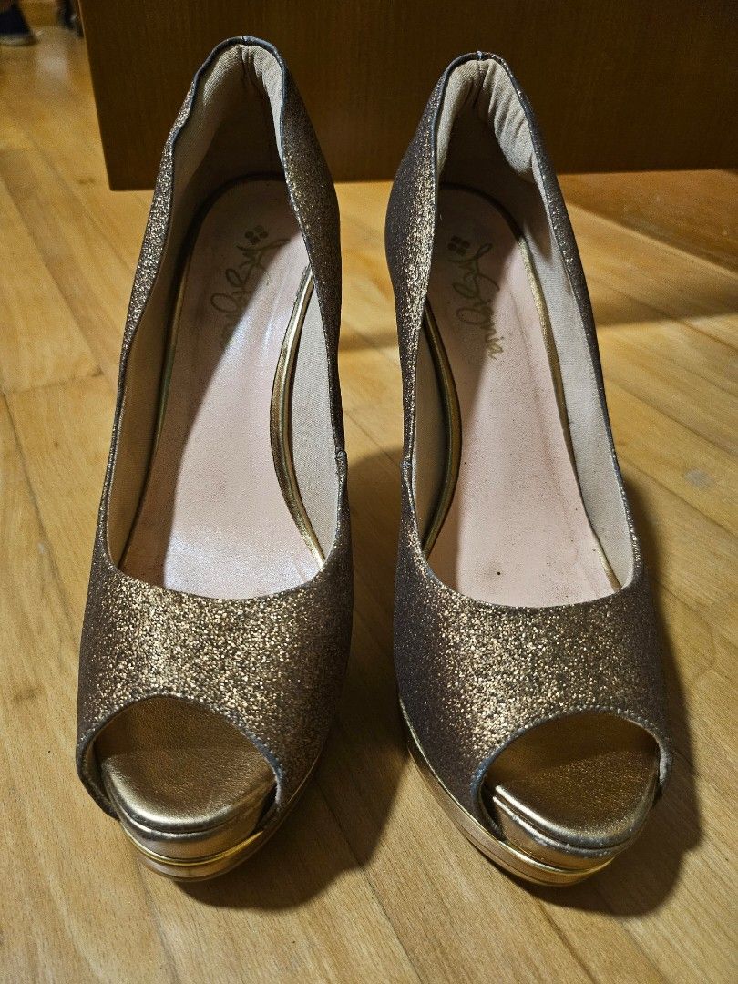 Gold heels under 2 top