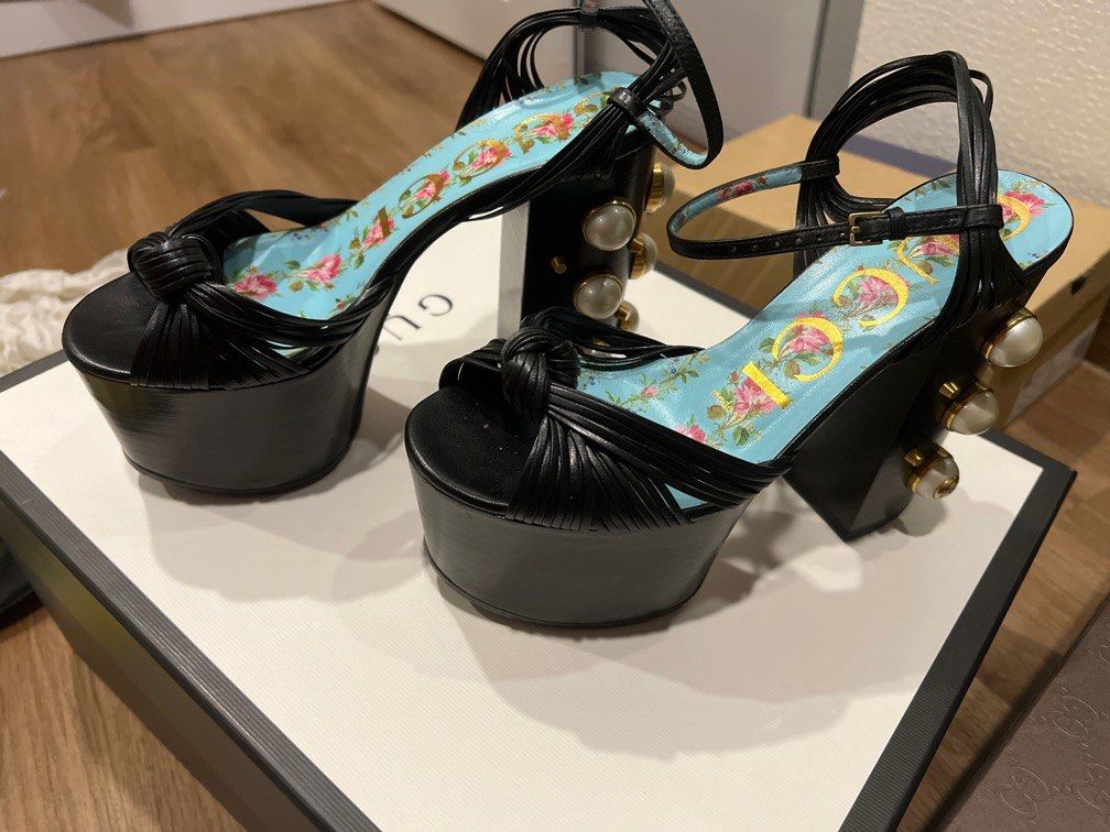 Gucci hot sale pearl heels