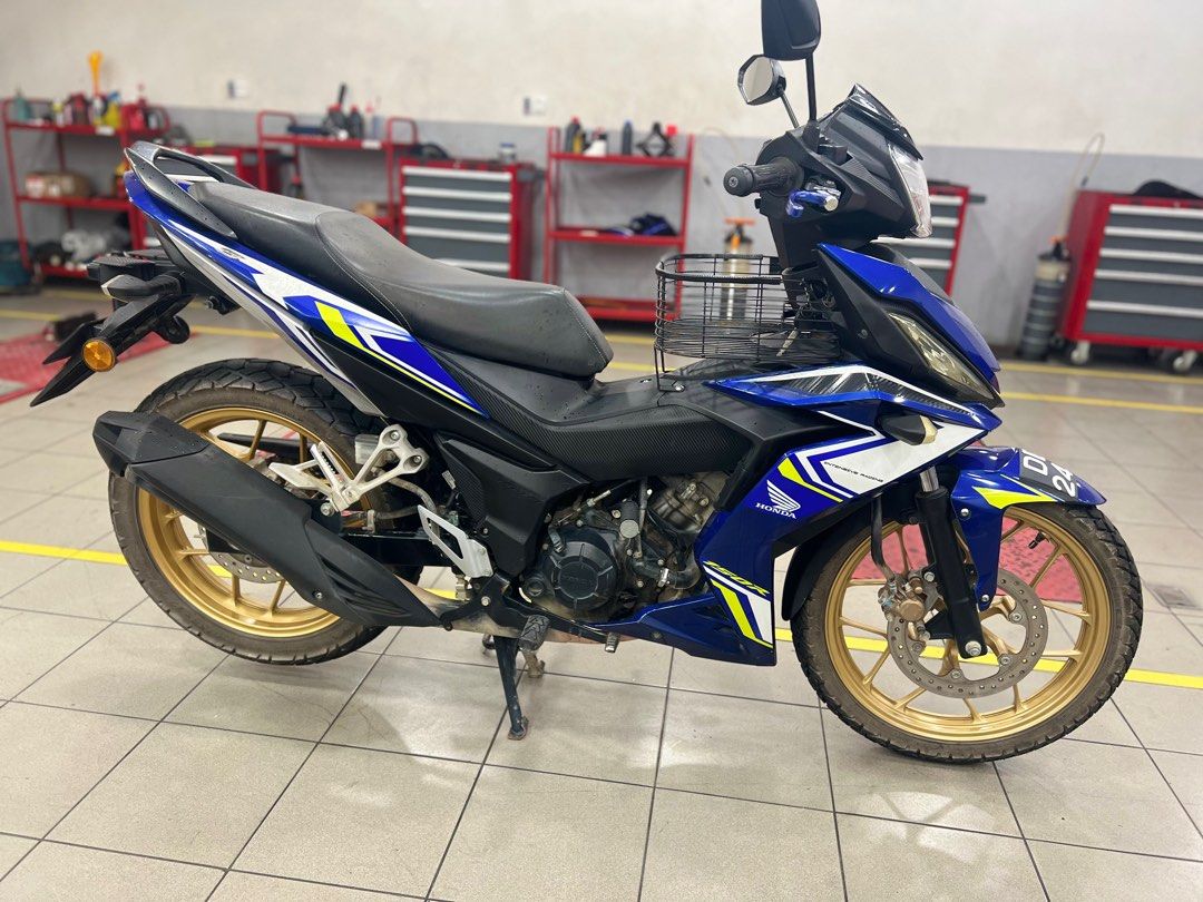 Rs 150 Rim Gold HONDA RS 150 V2 (2020), Motorbikes on Carousell