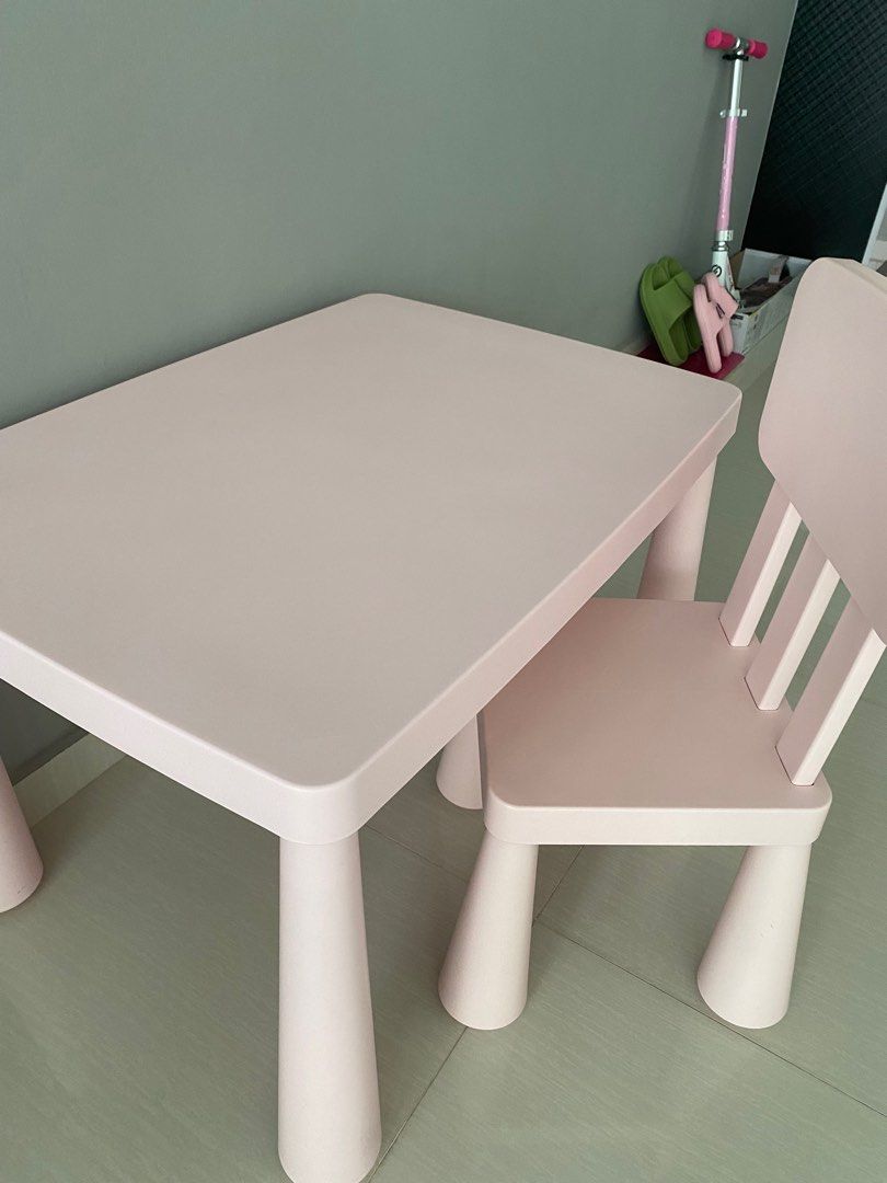 Ikea plastic deals kids table