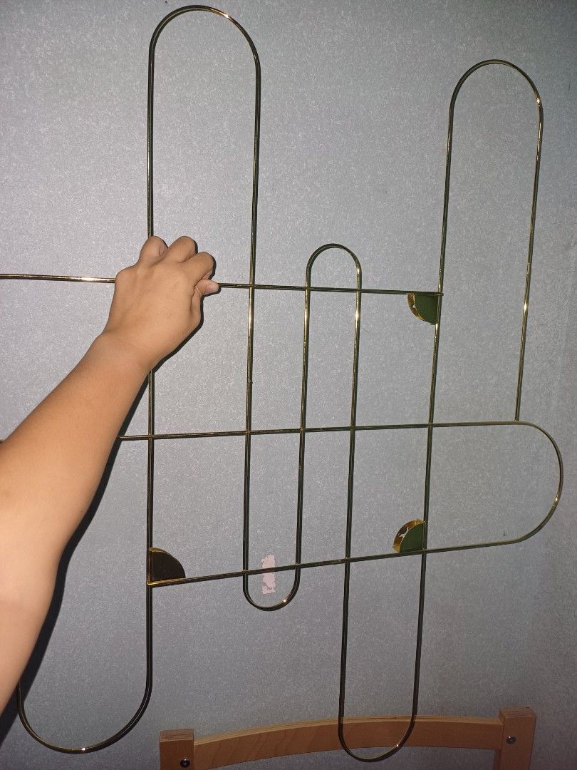 IKEA KORSMON GOLD PHOTO / MEMO RACK /BOARD /DISPLAY, Furniture & Home