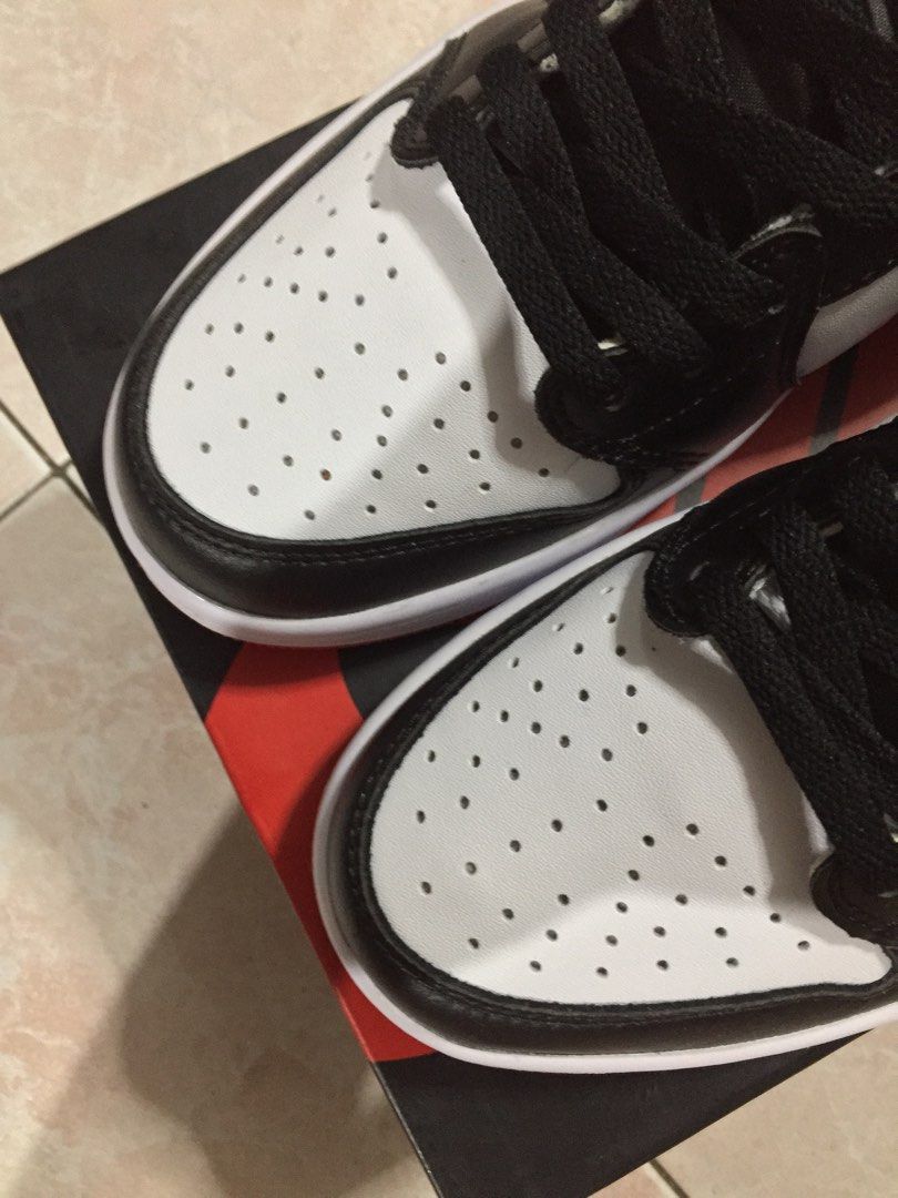 j1 low black toe price