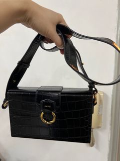 （分類：）位於 。 由 janicelightyear 提交（商品編號 1280604719，圖片 1）。簡介： 。