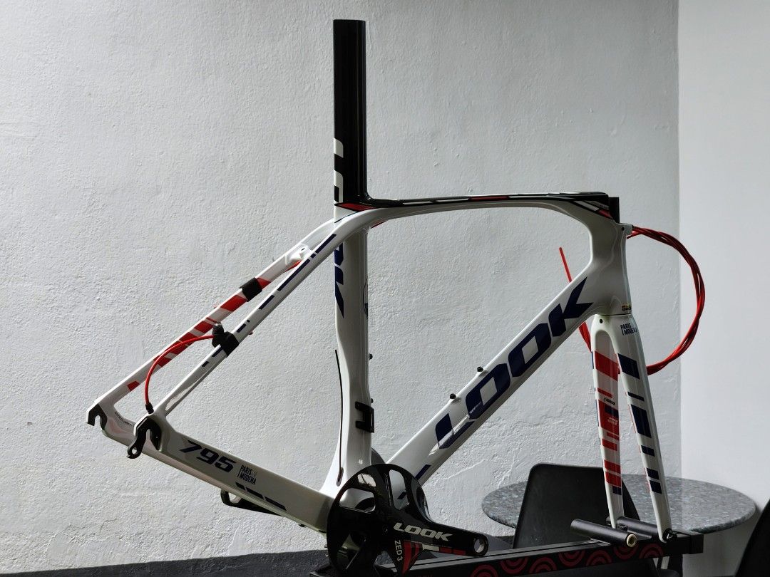 LOOK 795 LIGHT MASERATI EDITION Sports Equipment Bicycles