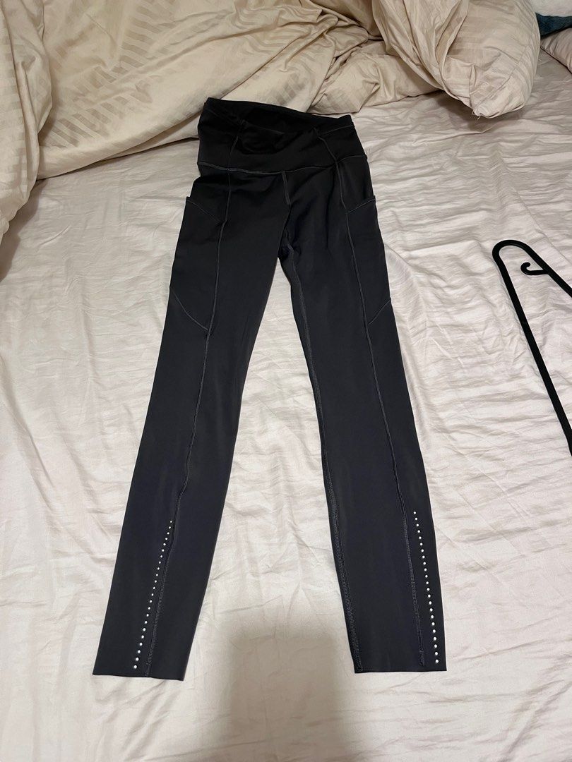 Black Lululemon Leggings with zipper pockets and